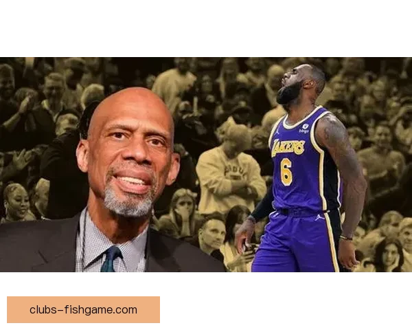 阿隆索幽默回击卡拉格：你非传奇只是评论员引热议足坛话题持续发酵